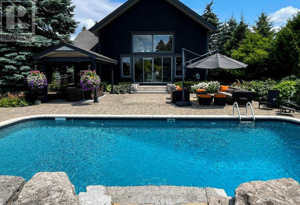 104 Hoggard Court, Blue Mountains, Ontario  N0H 2P0 - Photo 3 - X12051517
