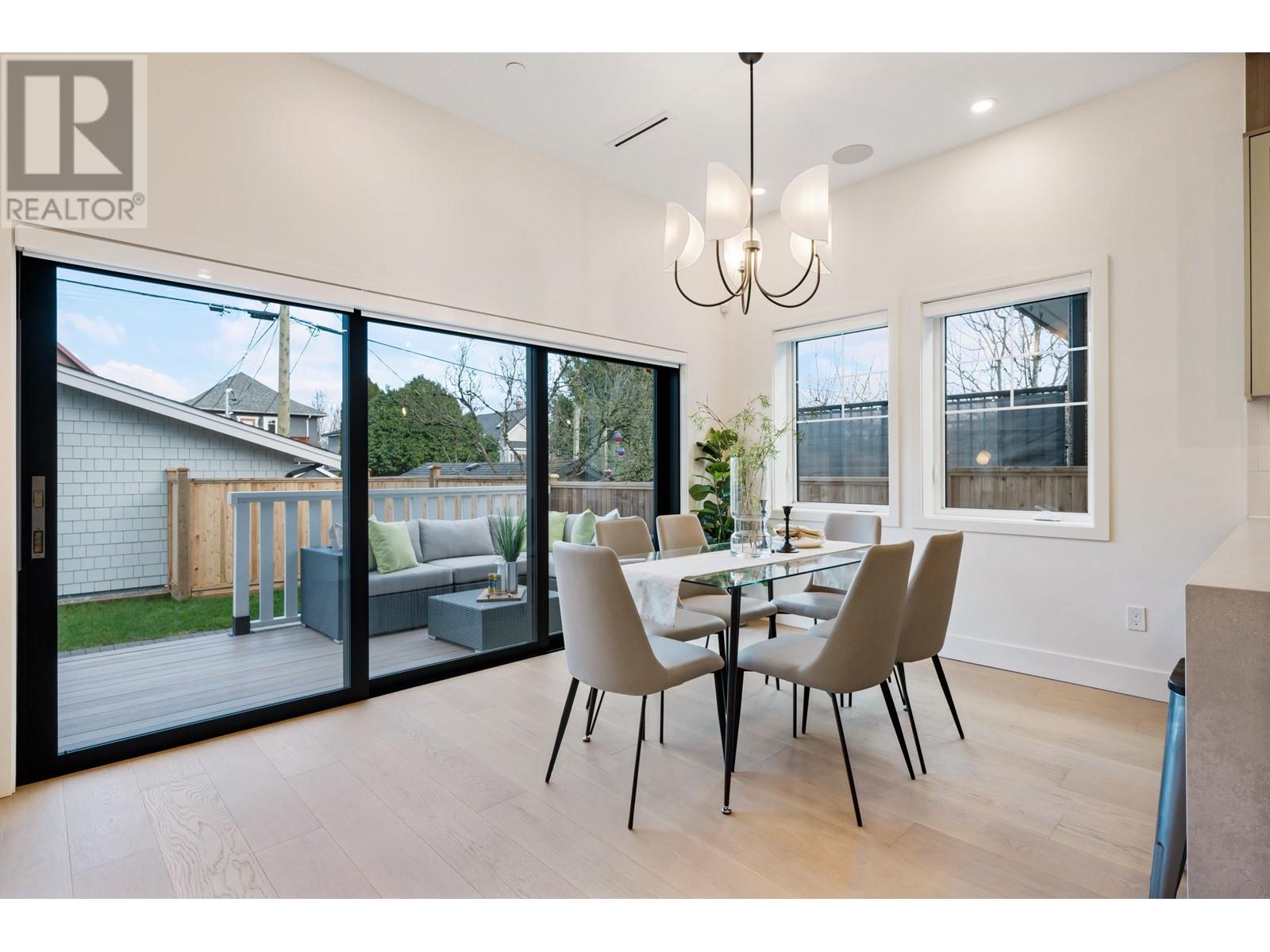 Listing Picture 6 of 27 : 1315 E 18TH AVENUE, Vancouver / 溫哥華 - 魯藝地產 Yvonne Lu Group - MLS Medallion Club Member