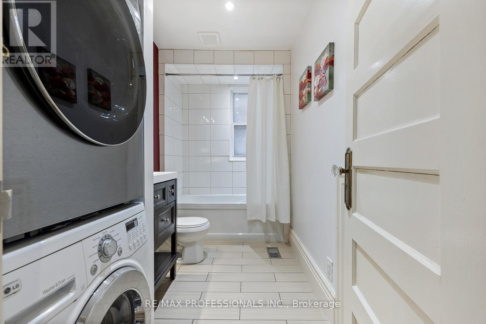 179 Marion Street, Toronto (High Park-Swansea), Ontario  M6R 1E9 - Photo 20 - W12051307