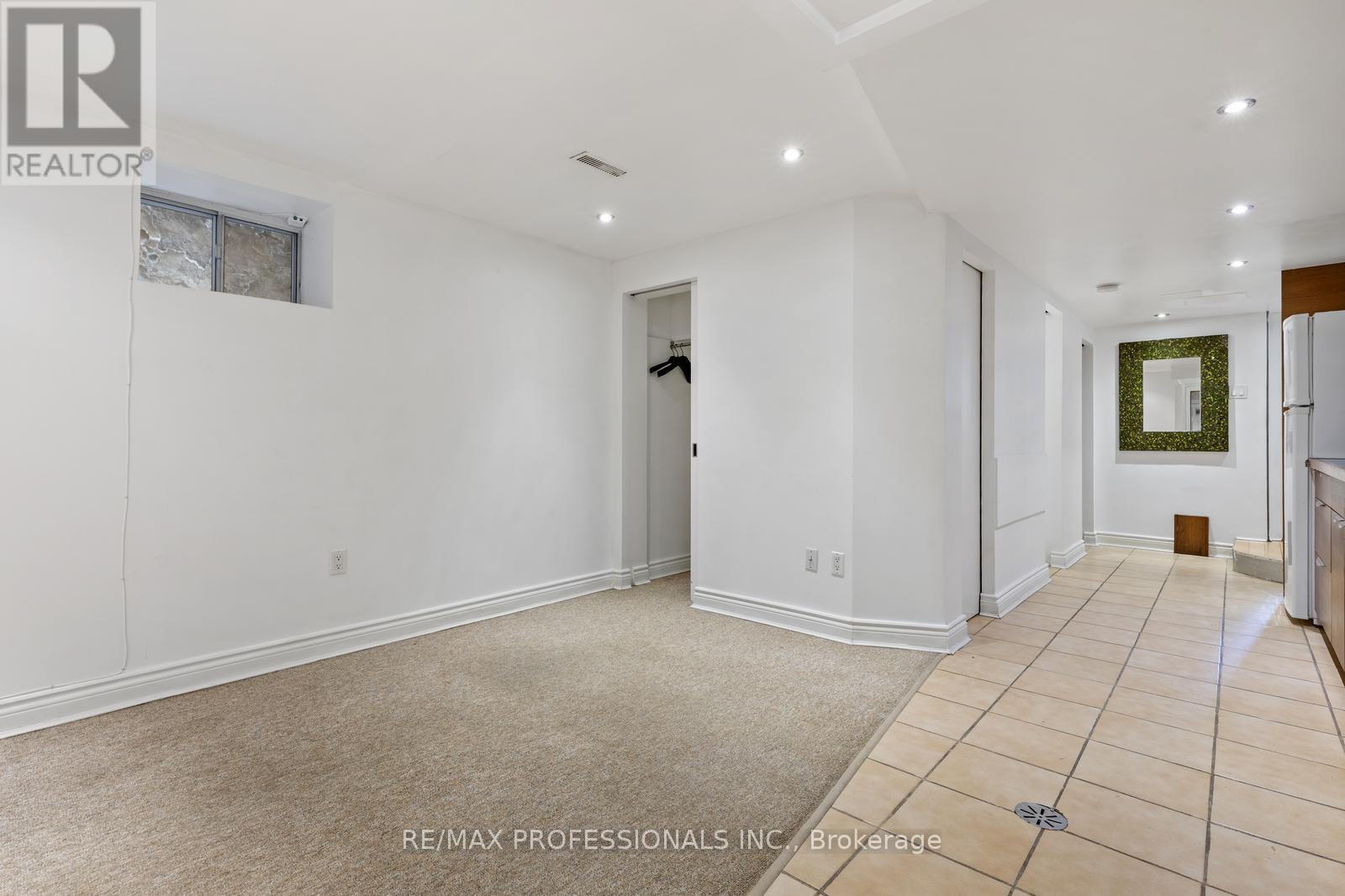 179 Marion Street, Toronto (High Park-Swansea), Ontario  M6R 1E9 - Photo 32 - W12051307