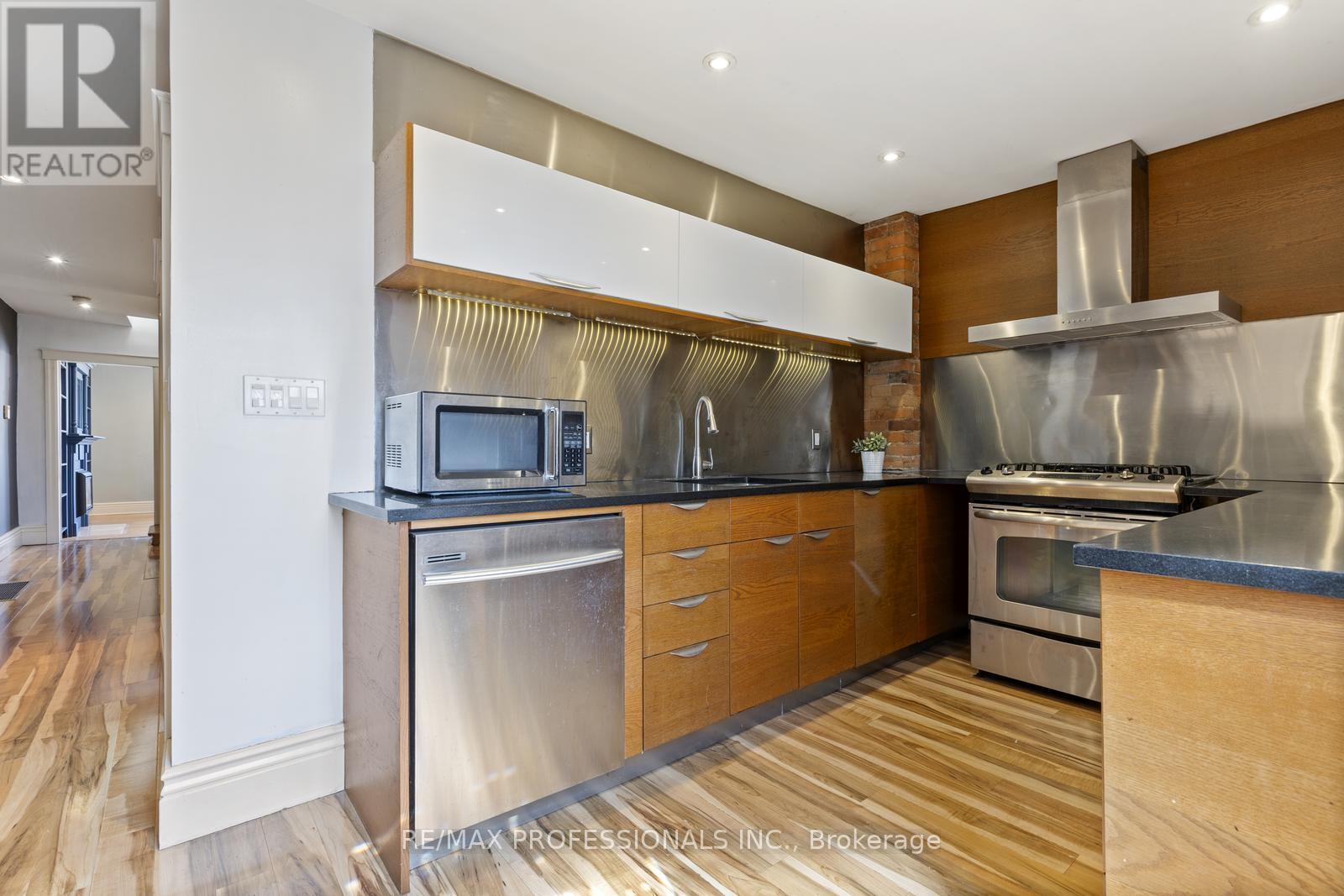 Property at 179 MARION STREET image 5