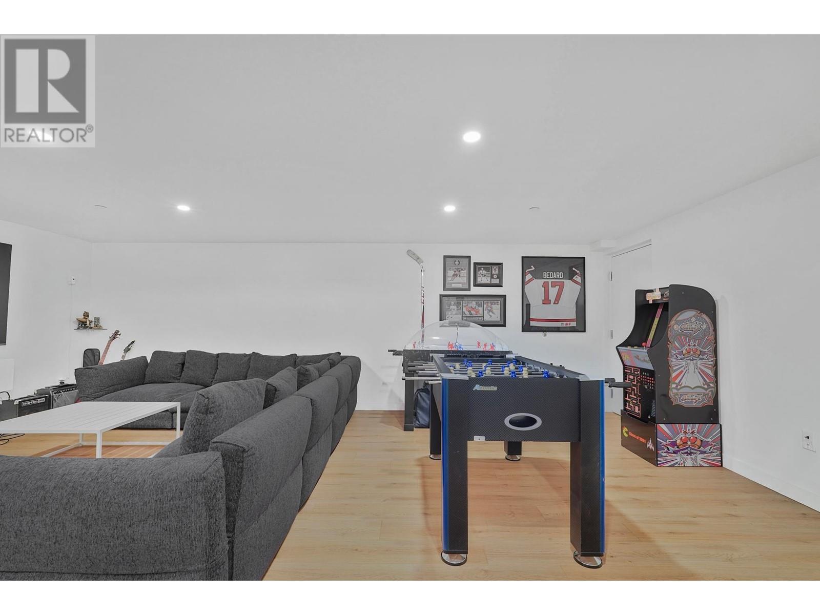 101 649 E 3rd Street, North Vancouver, British Columbia  V7L 1G6 - Photo 24 - R2978351