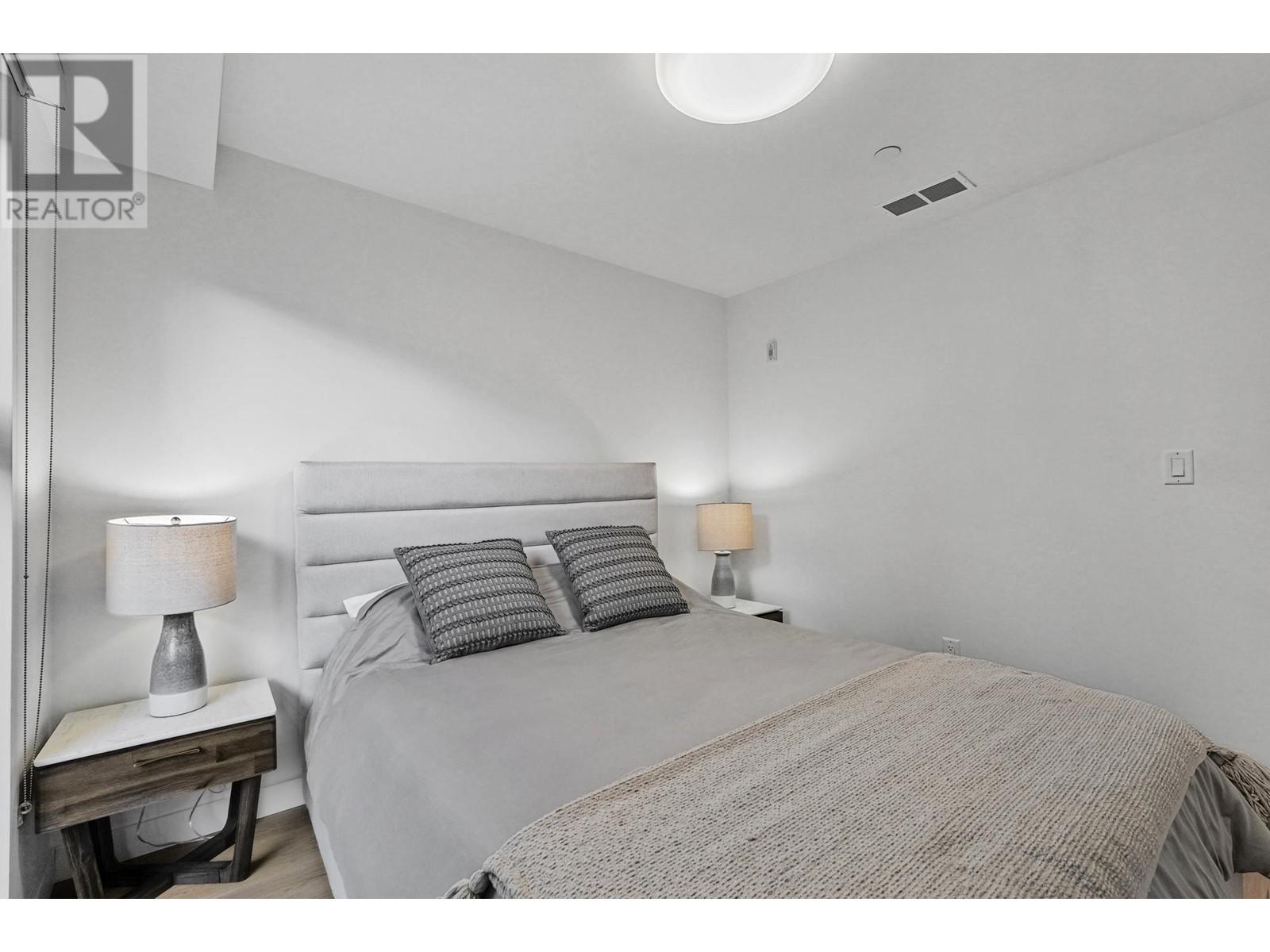 101 649 E 3rd Street, North Vancouver, British Columbia  V7L 1G6 - Photo 12 - R2978351