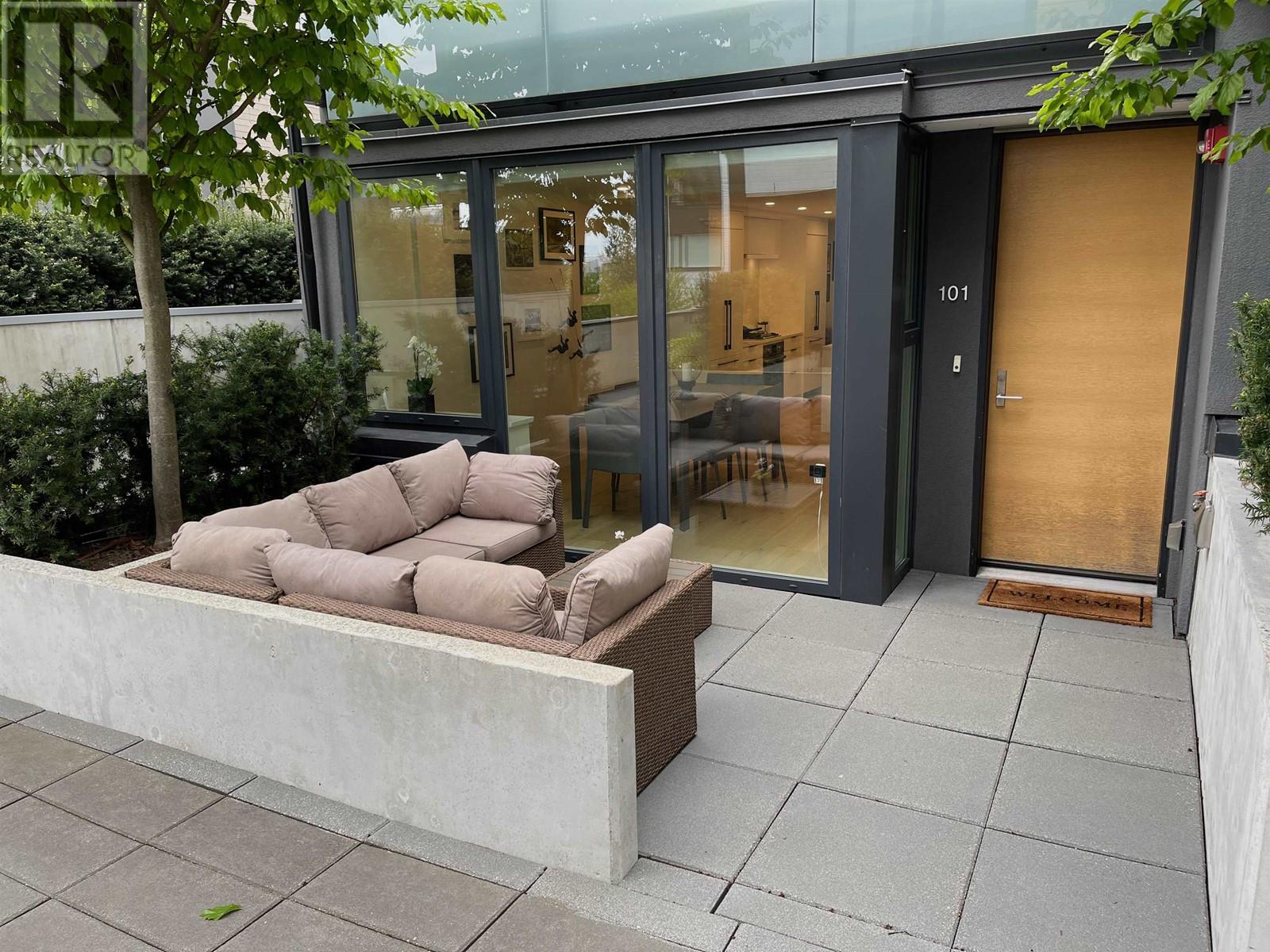 101 649 E 3rd Street, North Vancouver, British Columbia  V7L 1G6 - Photo 33 - R2978351