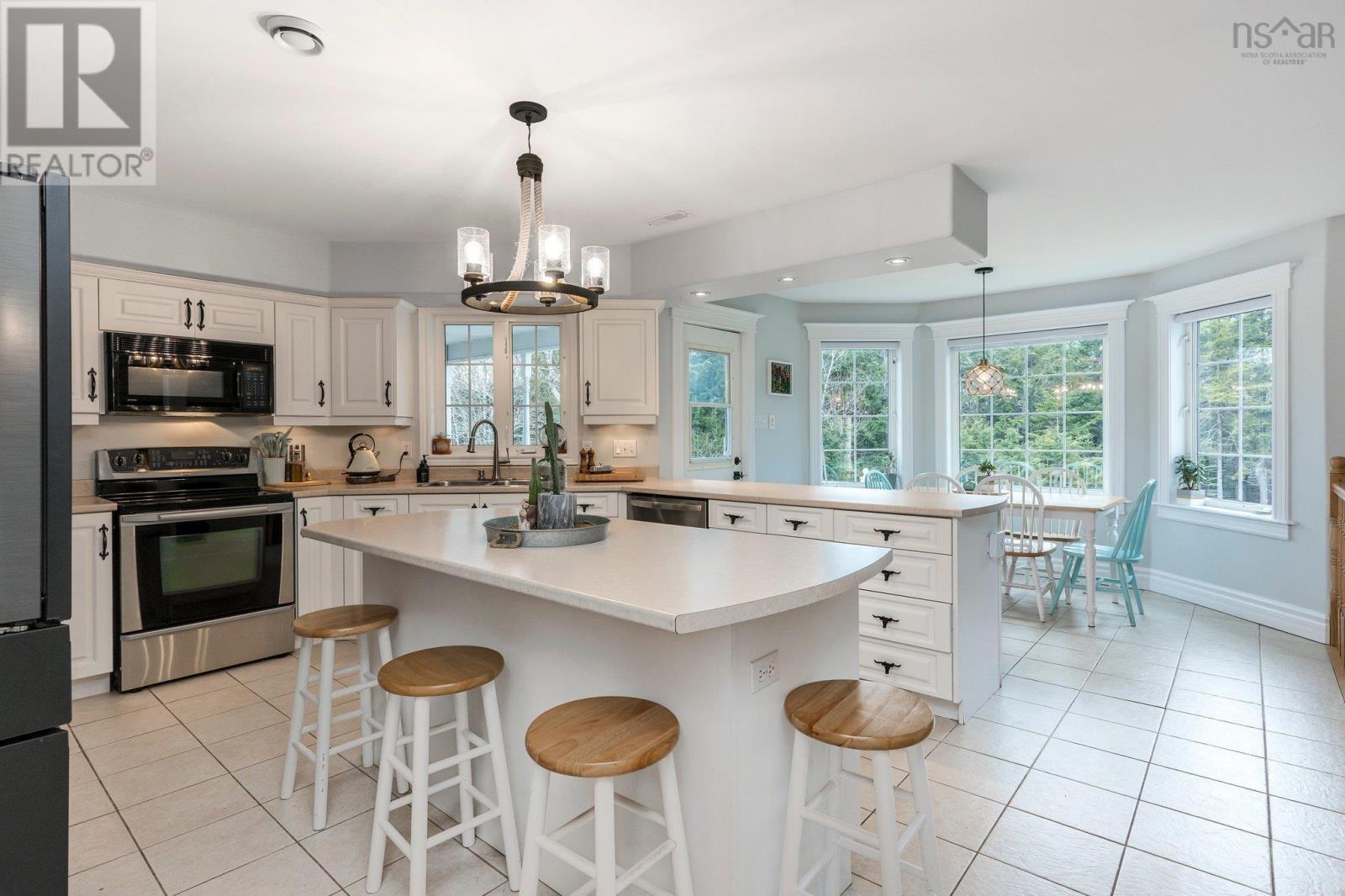 67 Taylor Drive, Windsor Junction, Nova Scotia  B2T 1K7 - Photo 11 - 202506294