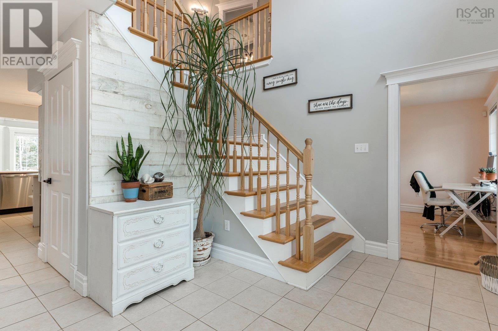 67 Taylor Drive, Windsor Junction, Nova Scotia  B2T 1K7 - Photo 3 - 202506294