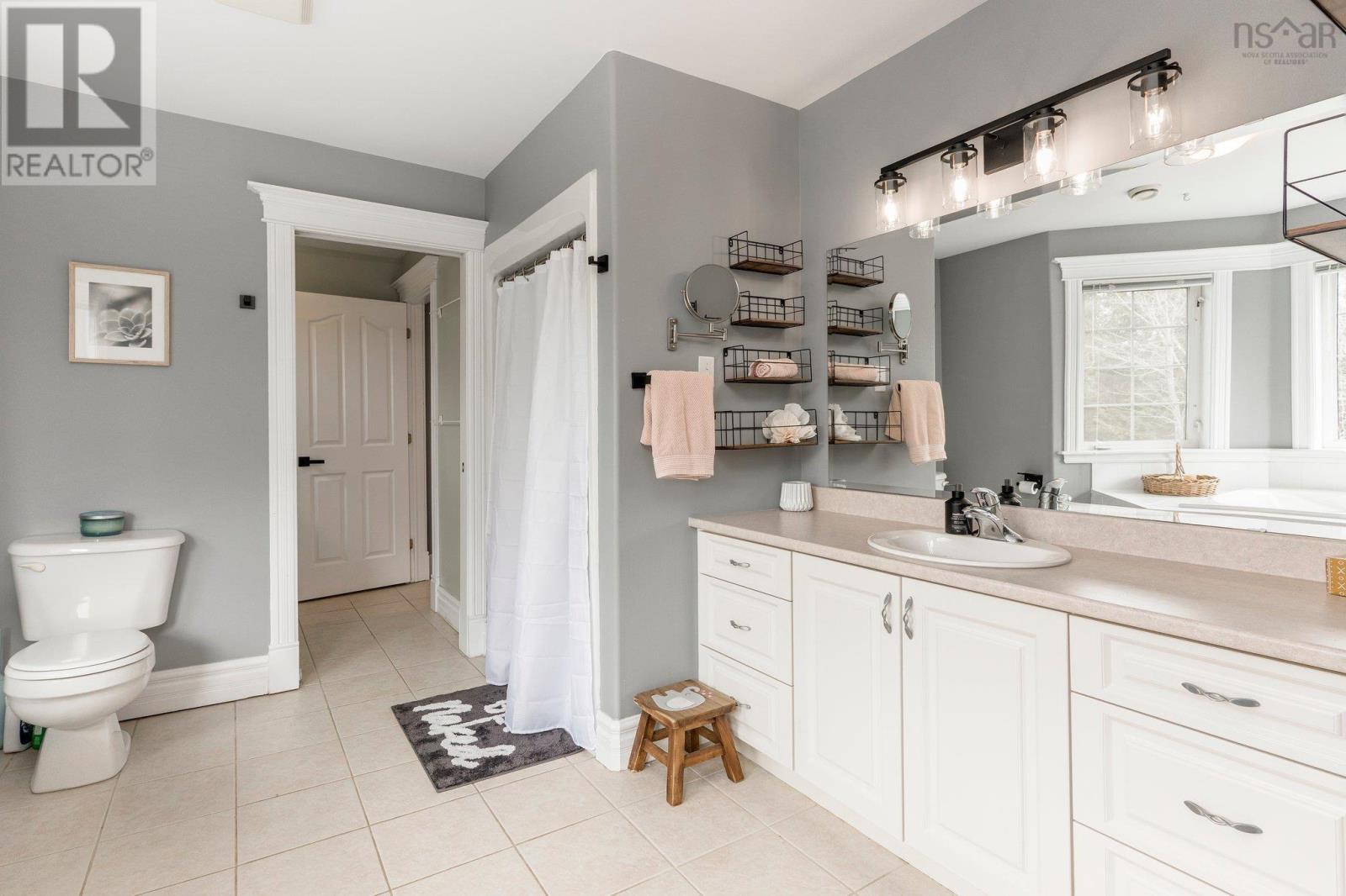 67 Taylor Drive, Windsor Junction, Nova Scotia  B2T 1K7 - Photo 35 - 202506294