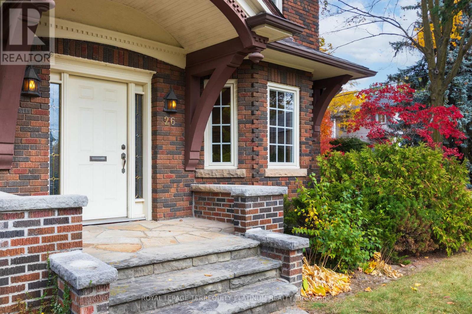 Property at 26 ST LEONARDS AVENUE image 3