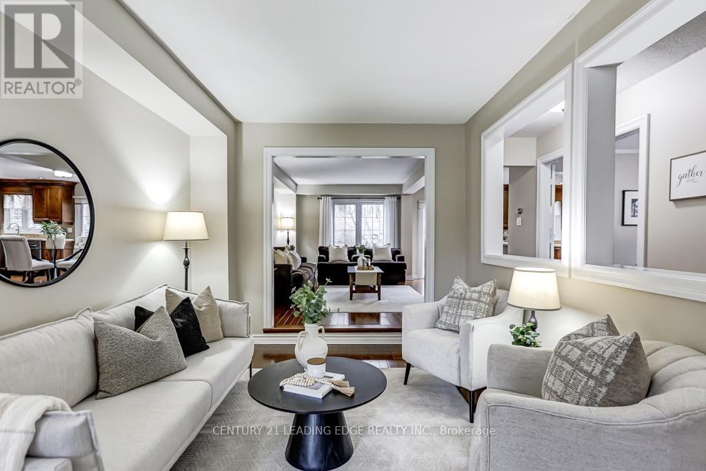 Property at 128 BASSETT BOULEVARD image 5
