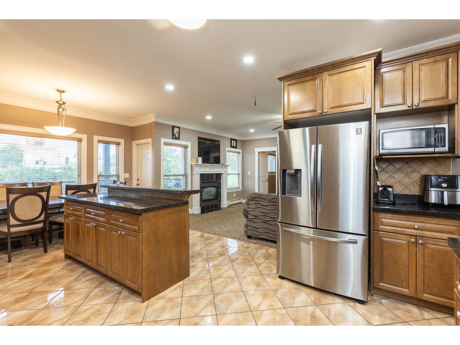 3415 Nightingale Drive, Abbotsford, British Columbia  V2T 5W3 - Photo 8 - R2983267
