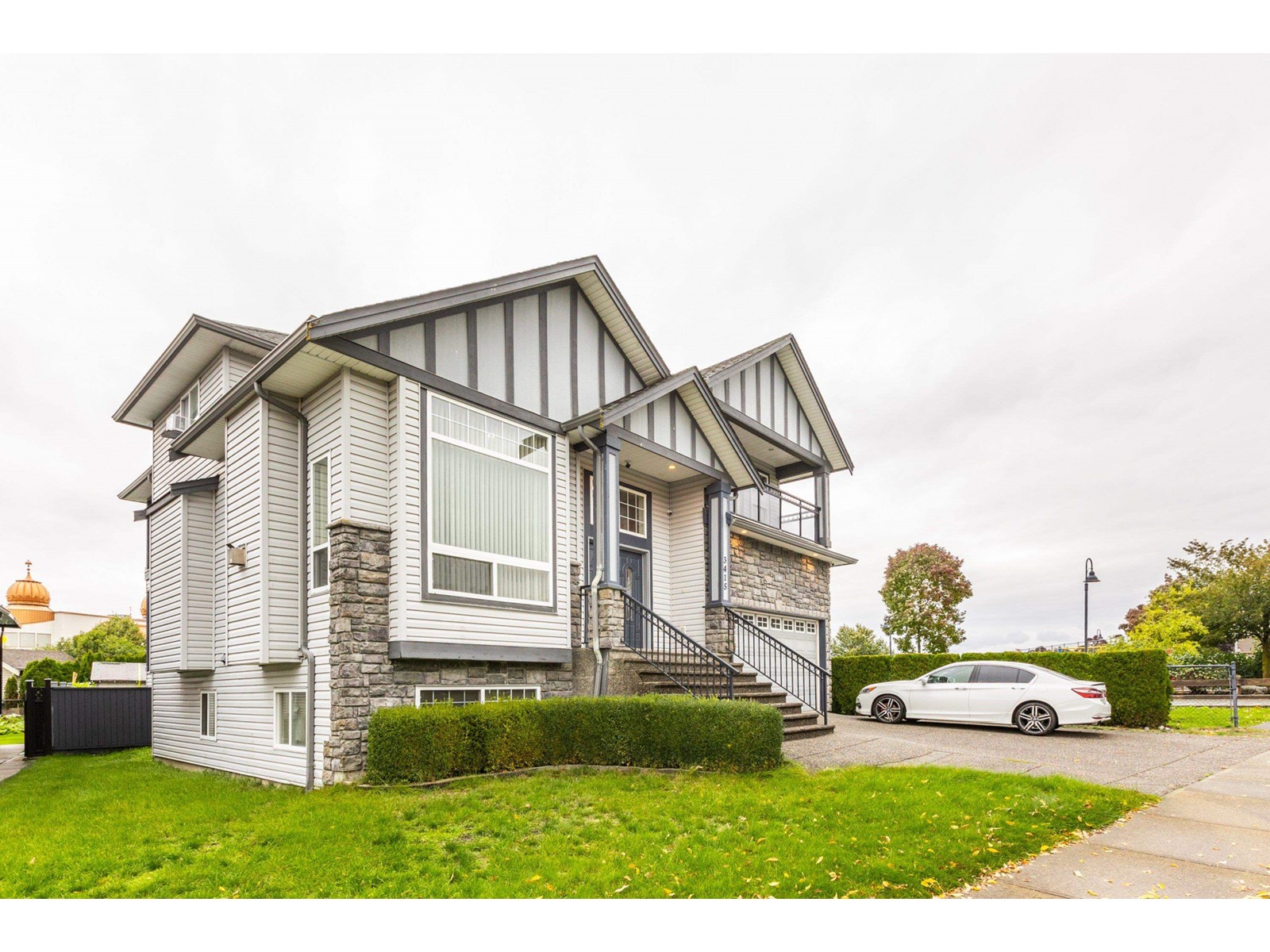3415 Nightingale Drive, Abbotsford, British Columbia  V2T 5W3 - Photo 2 - R2983267
