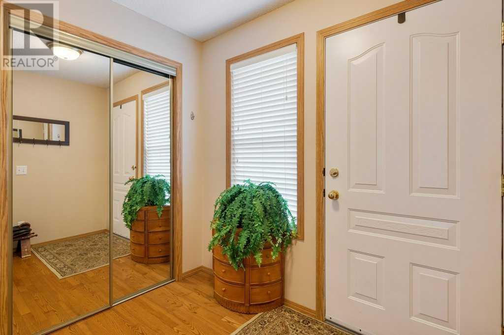 Property at 204 Rocky Vista Circle NW image 4