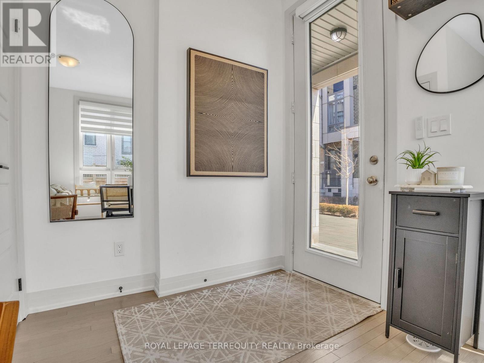 Property at 23 - 715 LAWRENCE AVENUE W image 5