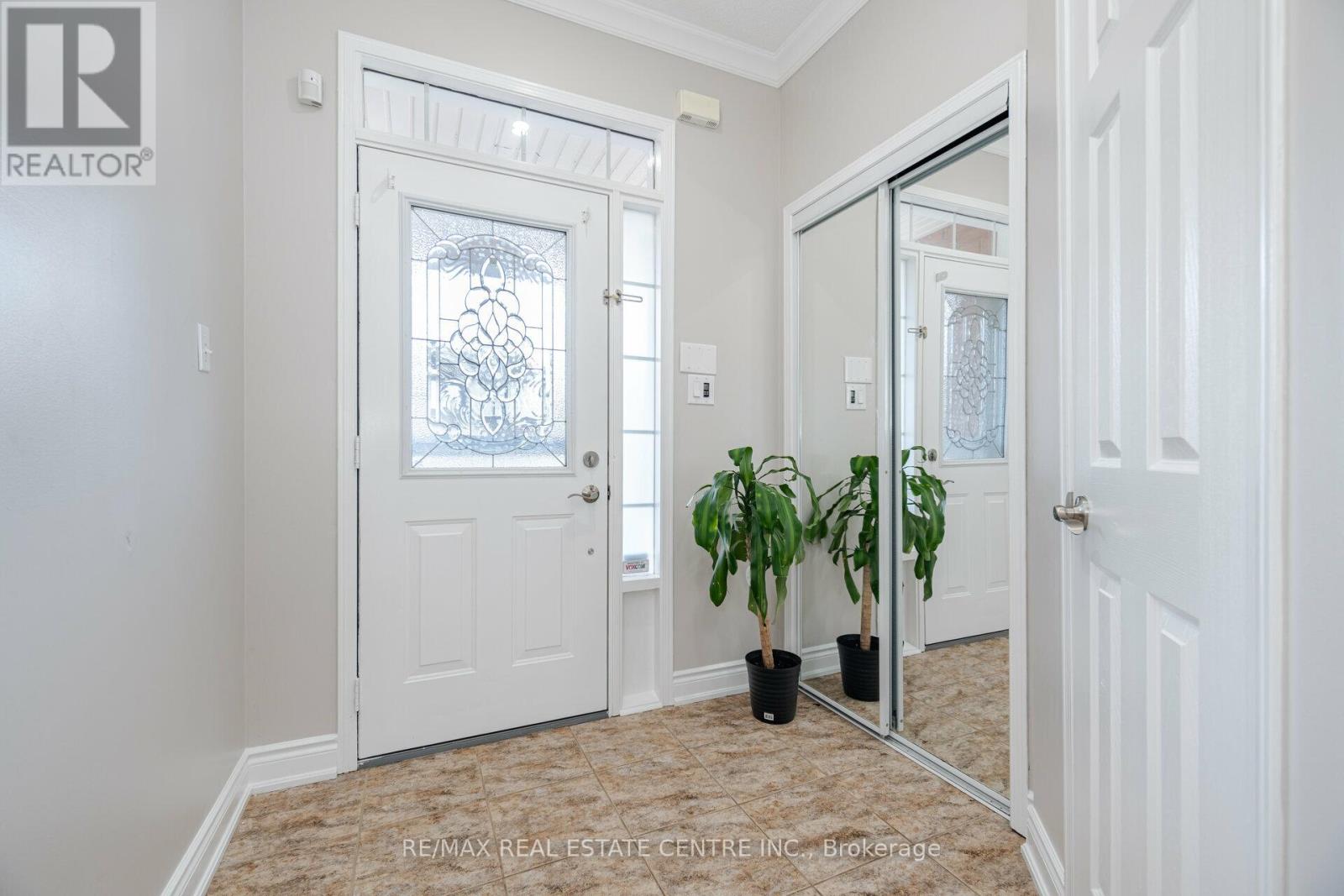 Property at 1016 MCCUAIG DRIVE image 4