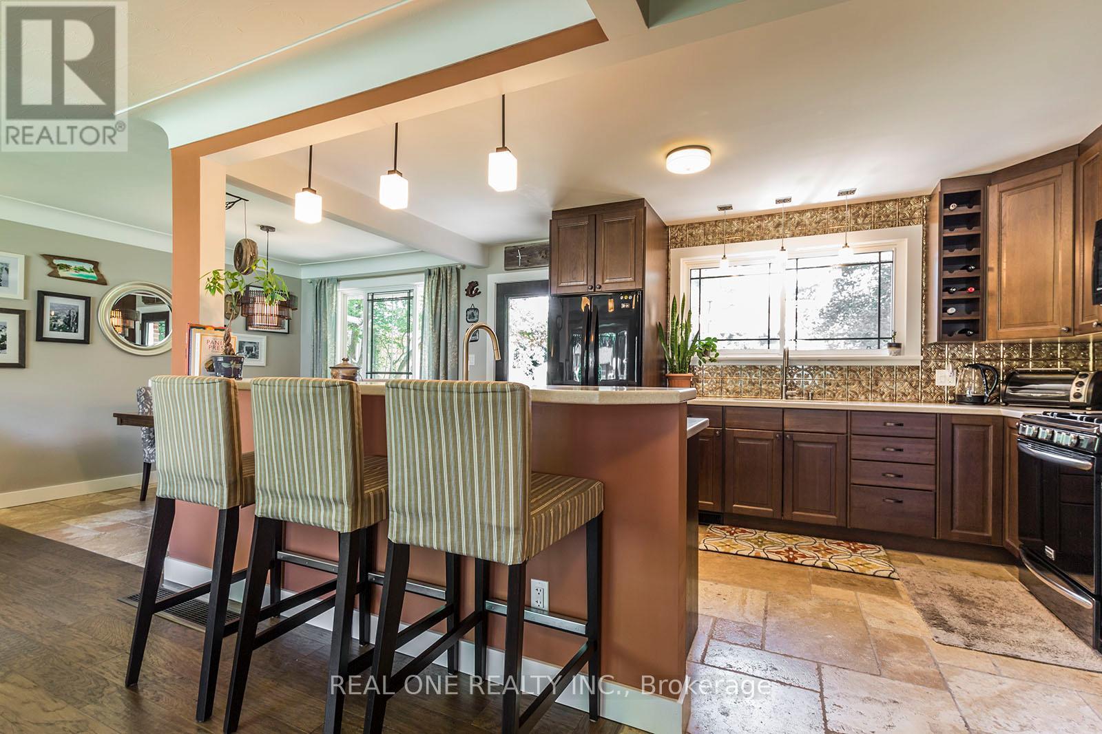 5222 Bromley Road, Burlington, Ontario  L7L 3E9 - Photo 17 - W12051493