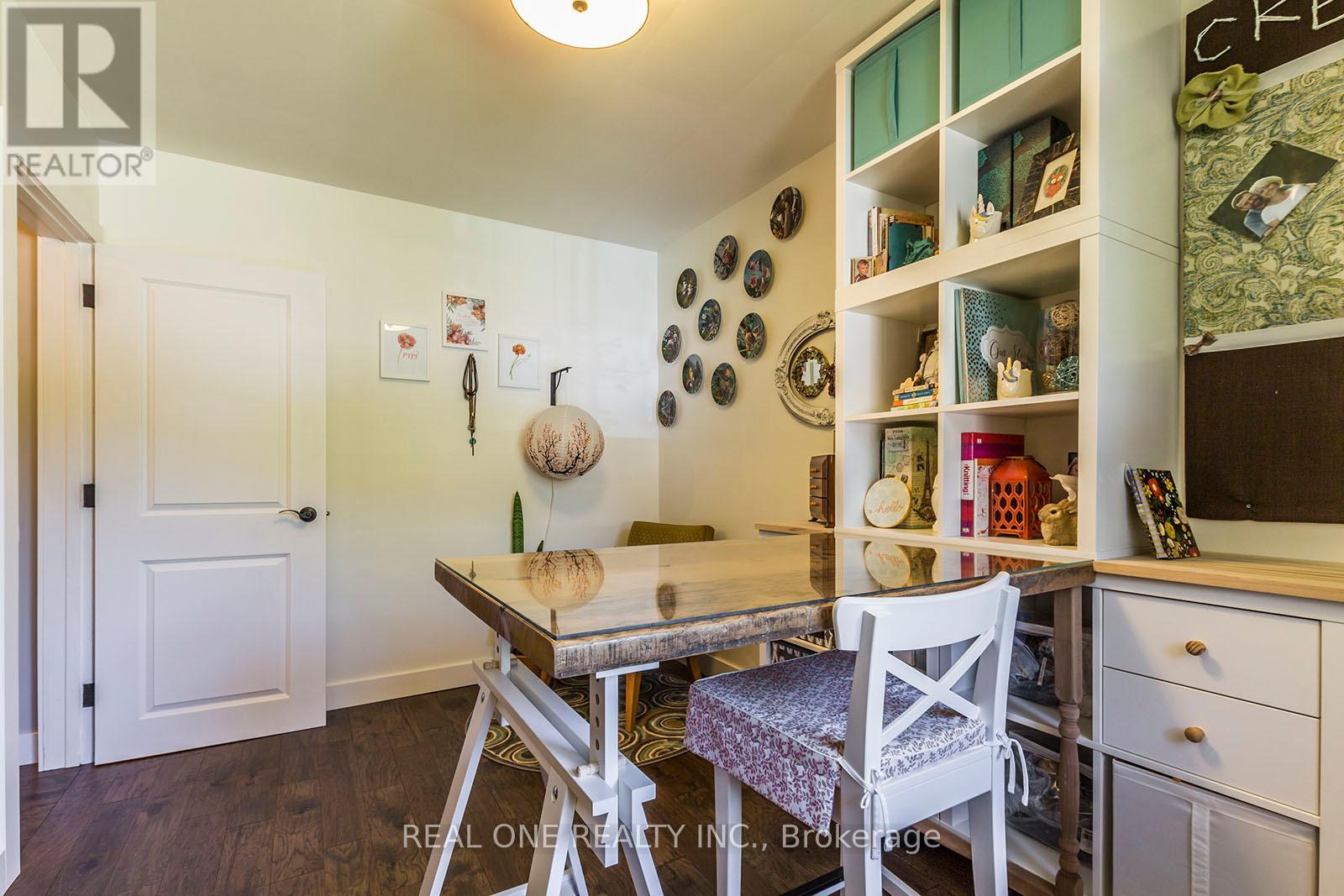 5222 Bromley Road, Burlington, Ontario  L7L 3E9 - Photo 23 - W12051493