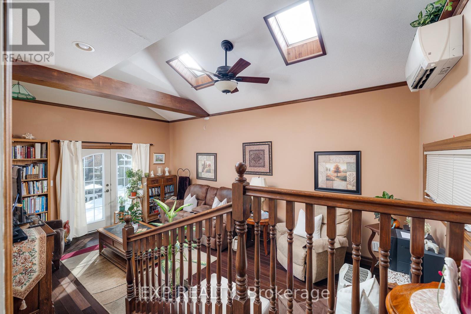 77 Borden Avenue N, Kitchener, Ontario  N2H 3J2 - Photo 10 - X12051413