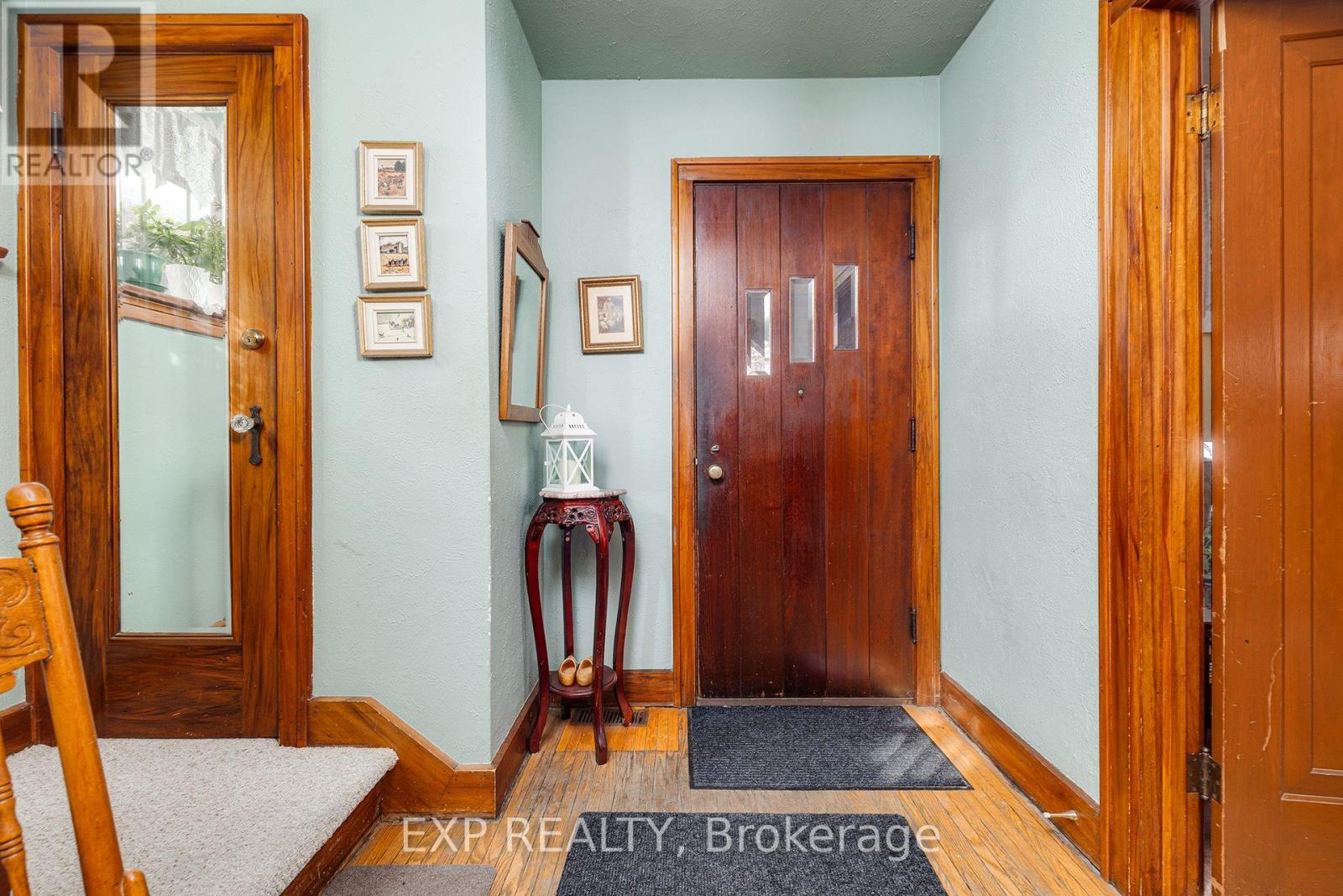 77 Borden Avenue N, Kitchener, Ontario  N2H 3J2 - Photo 17 - X12051413