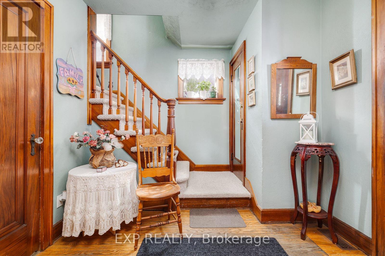 77 Borden Avenue N, Kitchener, Ontario  N2H 3J2 - Photo 18 - X12051413
