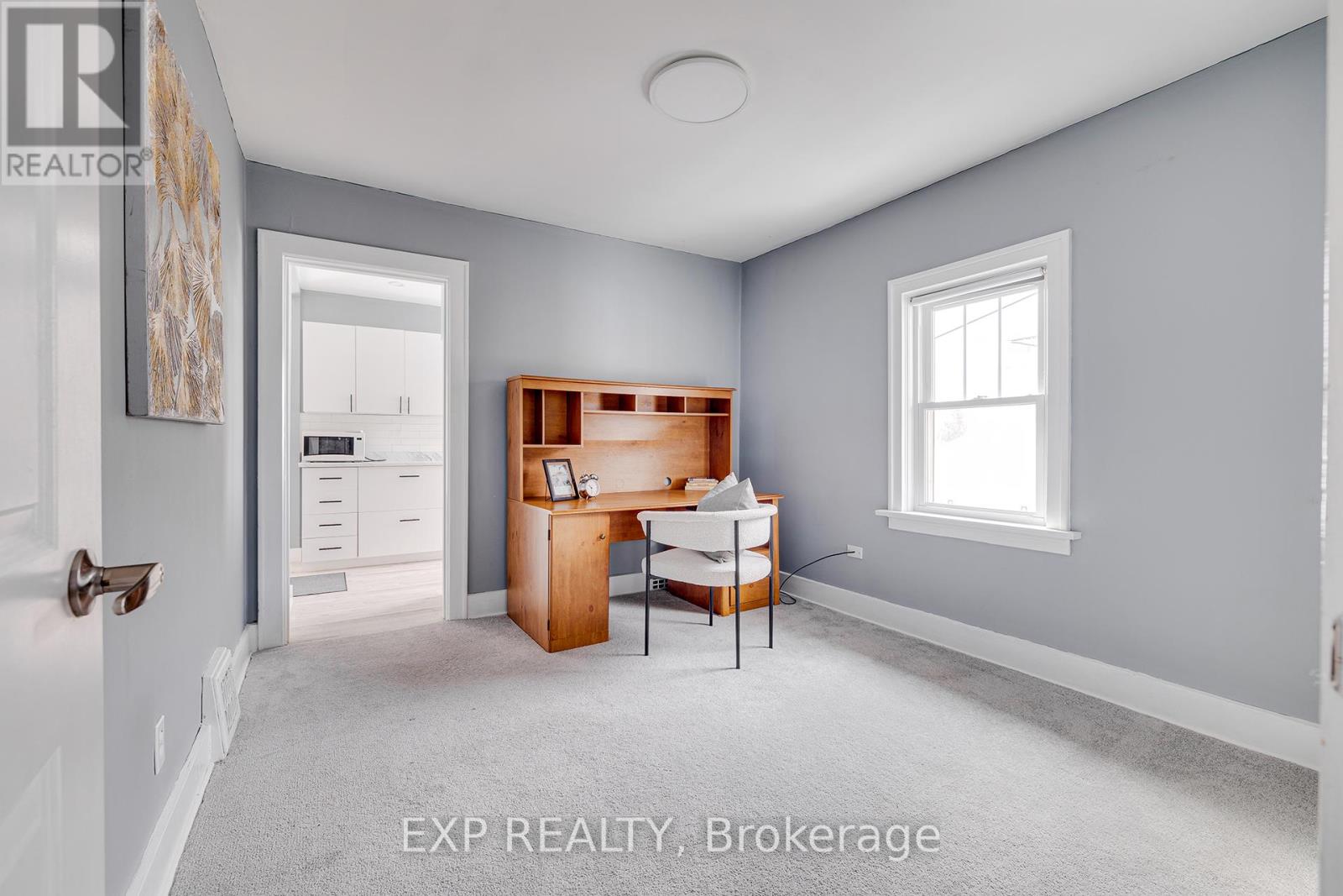 77 Borden Avenue N, Kitchener, Ontario  N2H 3J2 - Photo 19 - X12051413