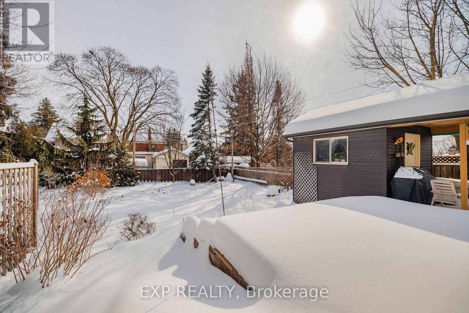 77 Borden Avenue N, Kitchener, Ontario  N2H 3J2 - Photo 44 - X12051413
