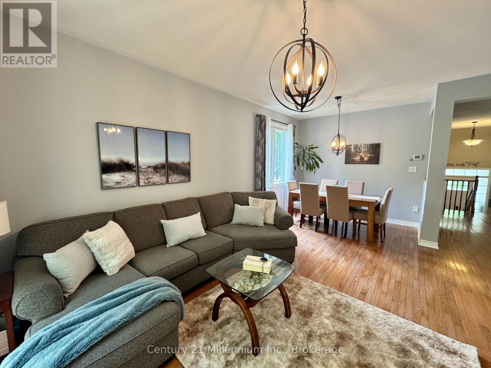 7 Sparrow Lane, Wasaga Beach, Ontario  L9Z 1A9 - Photo 10 - S12051159