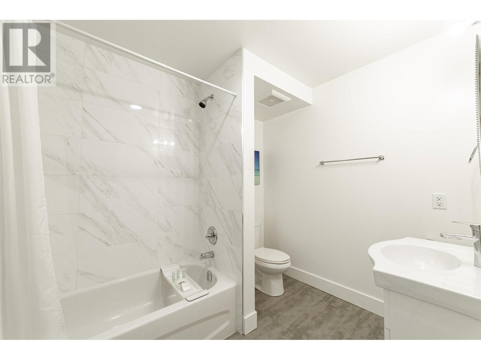 24 Balsam Place, Port Moody, British Columbia  V3H 5A6 - Photo 35 - R2972951