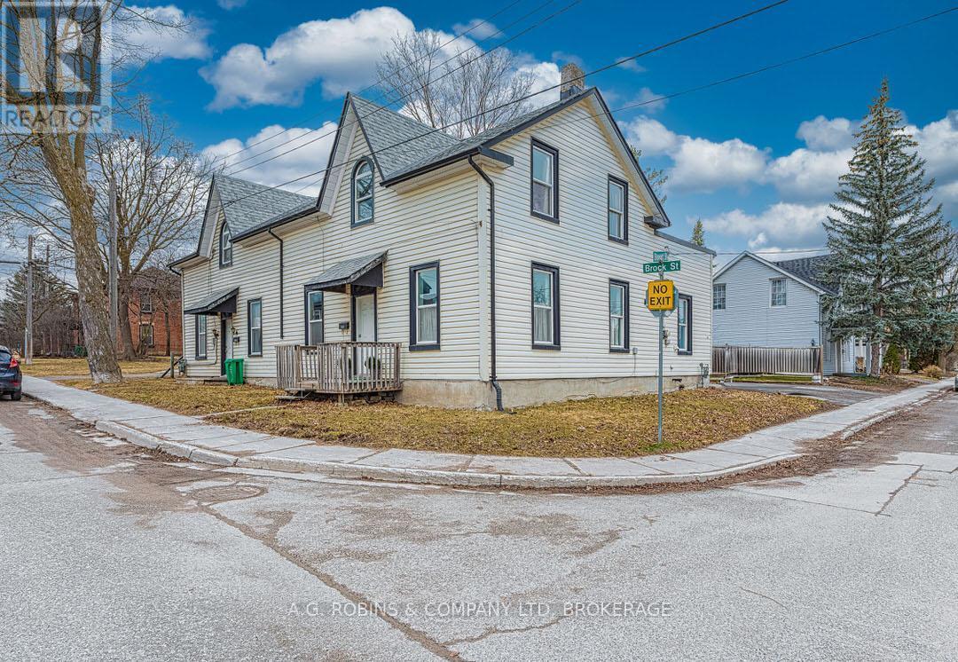 284 Brock Street, Peterborough Central, Ontario  K9H 2R1 - Photo 1 - X12051584
