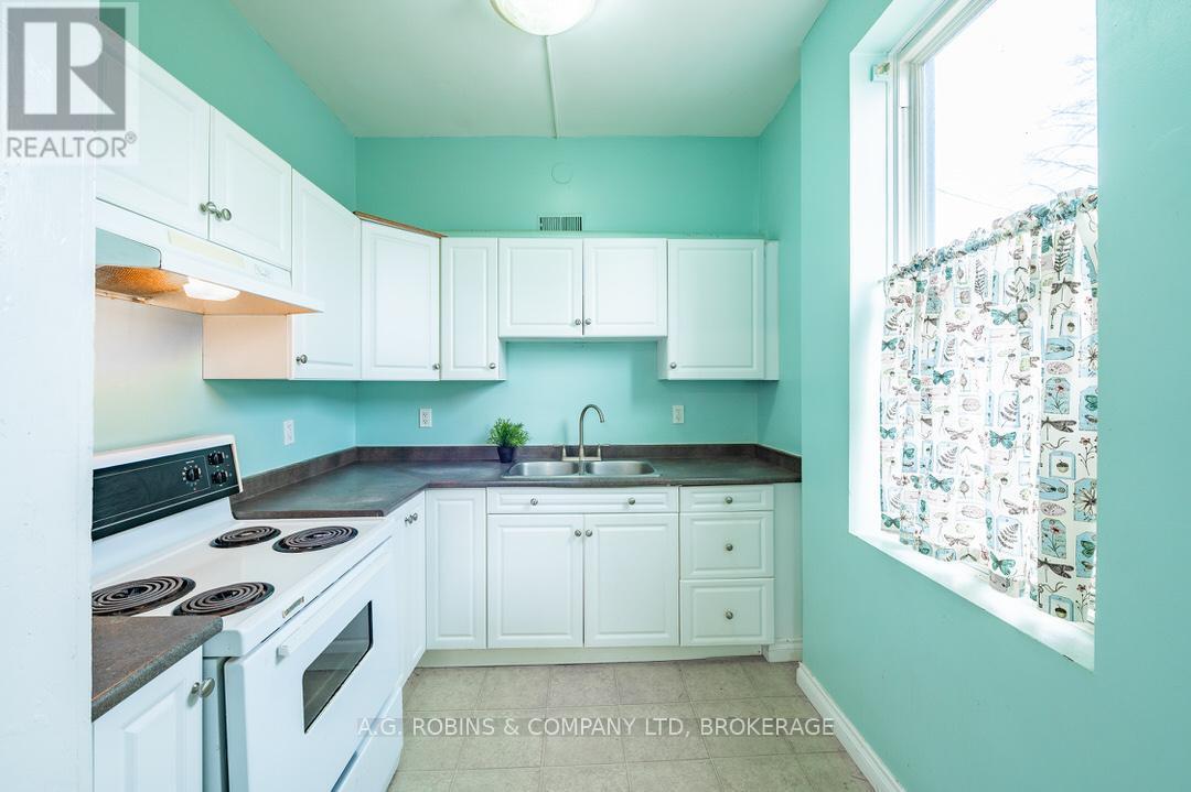 284 Brock Street, Peterborough Central, Ontario  K9H 2R1 - Photo 15 - X12051584