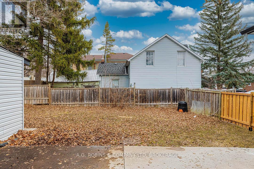284 Brock Street, Peterborough Central, Ontario  K9H 2R1 - Photo 7 - X12051584