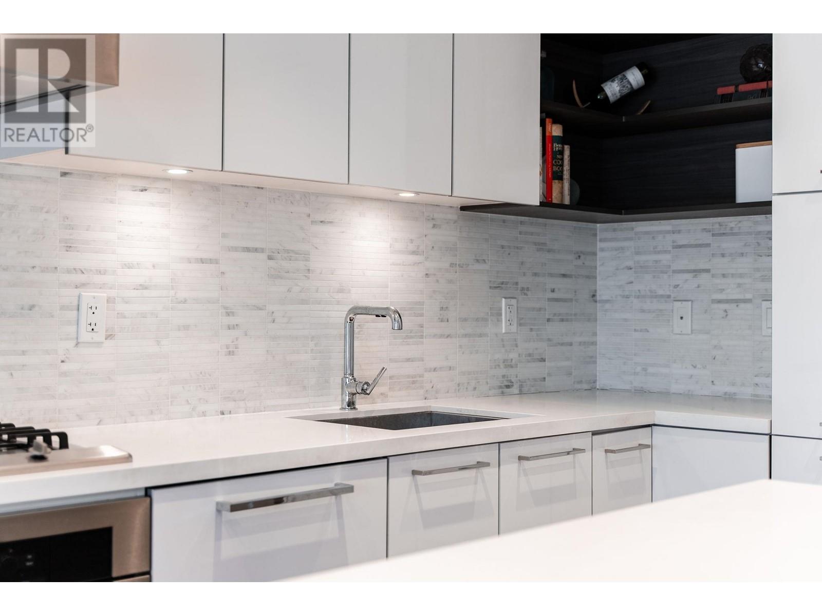 312 1628 W 4th Avenue, Vancouver, British Columbia  V6J 0G8 - Photo 13 - R2983581