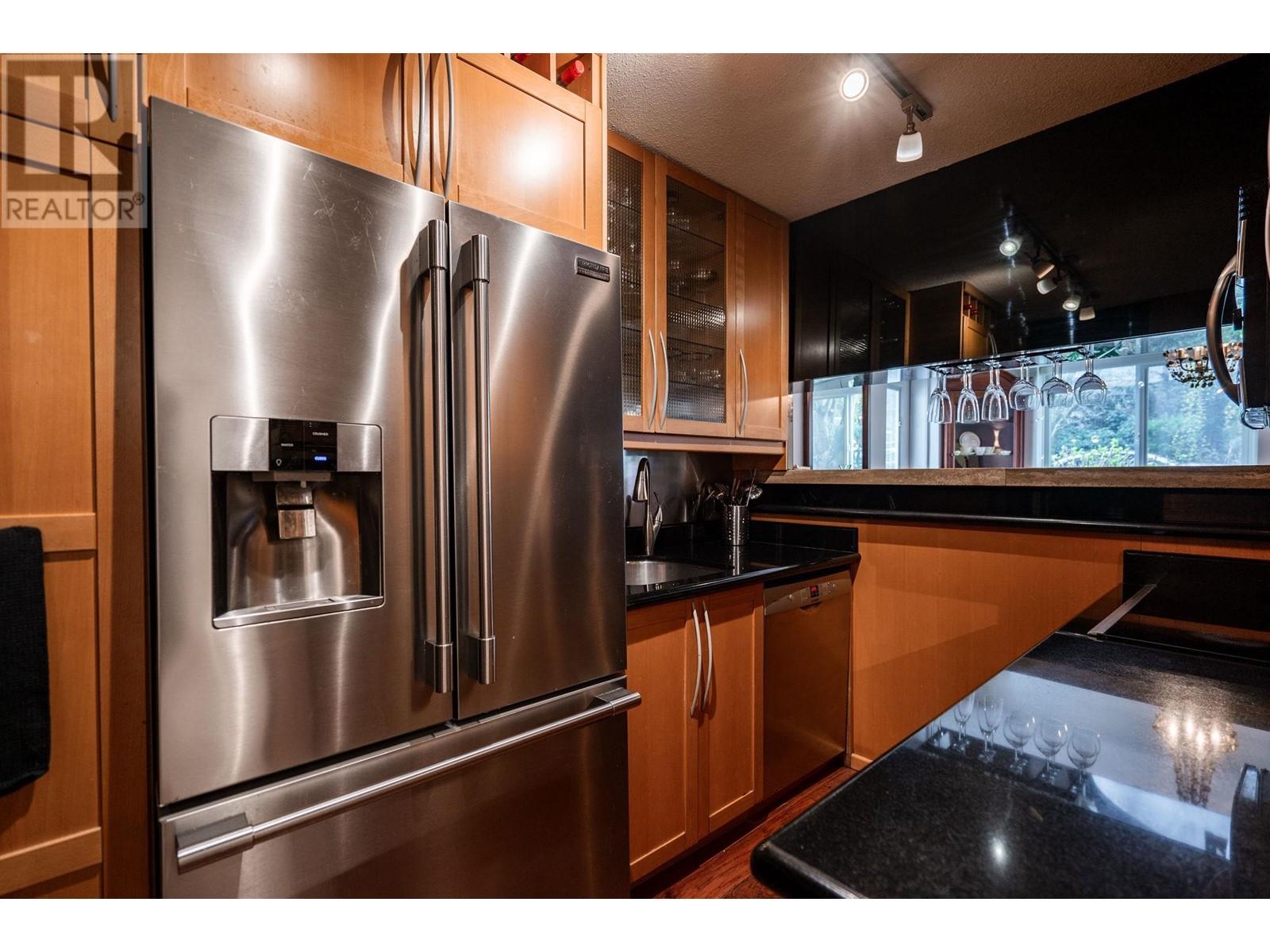 209 2125 W 2nd Avenue, Vancouver, British Columbia  V6K 1H7 - Photo 12 - R2983594