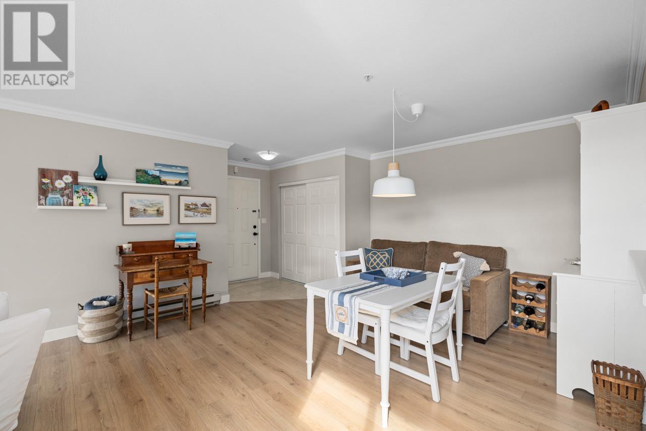 610 1000 Bowron Court, North Vancouver, British Columbia  V7H 2W1 - Photo 8 - R2983606