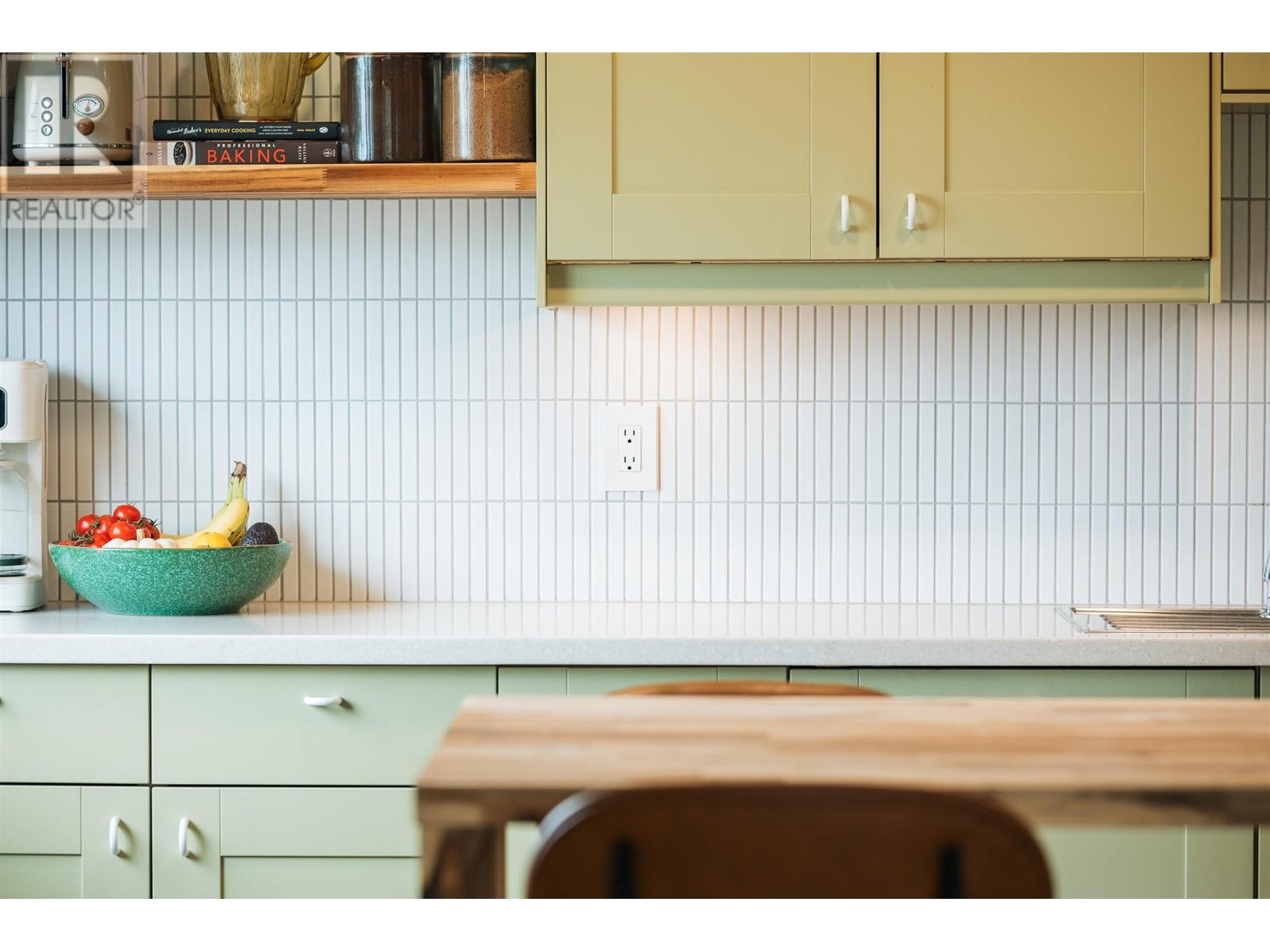 207 270 W 1st Street, North Vancouver, British Columbia  V7M 1B4 - Photo 10 - R2983612