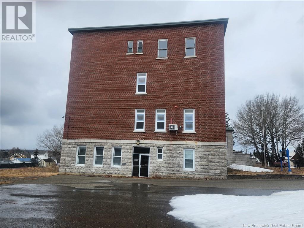 76 Ecole Street, Saint-Léonard, New Brunswick  E7E 1Y6 - Photo 5 - NB115041