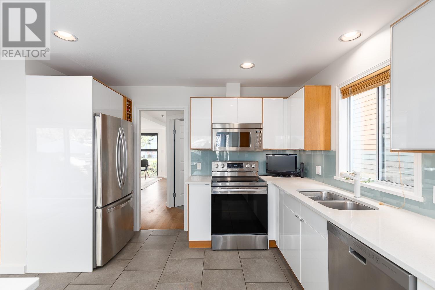 6565 Vine Street, Vancouver, British Columbia  V6P 5W6 - Photo 8 - R2983635