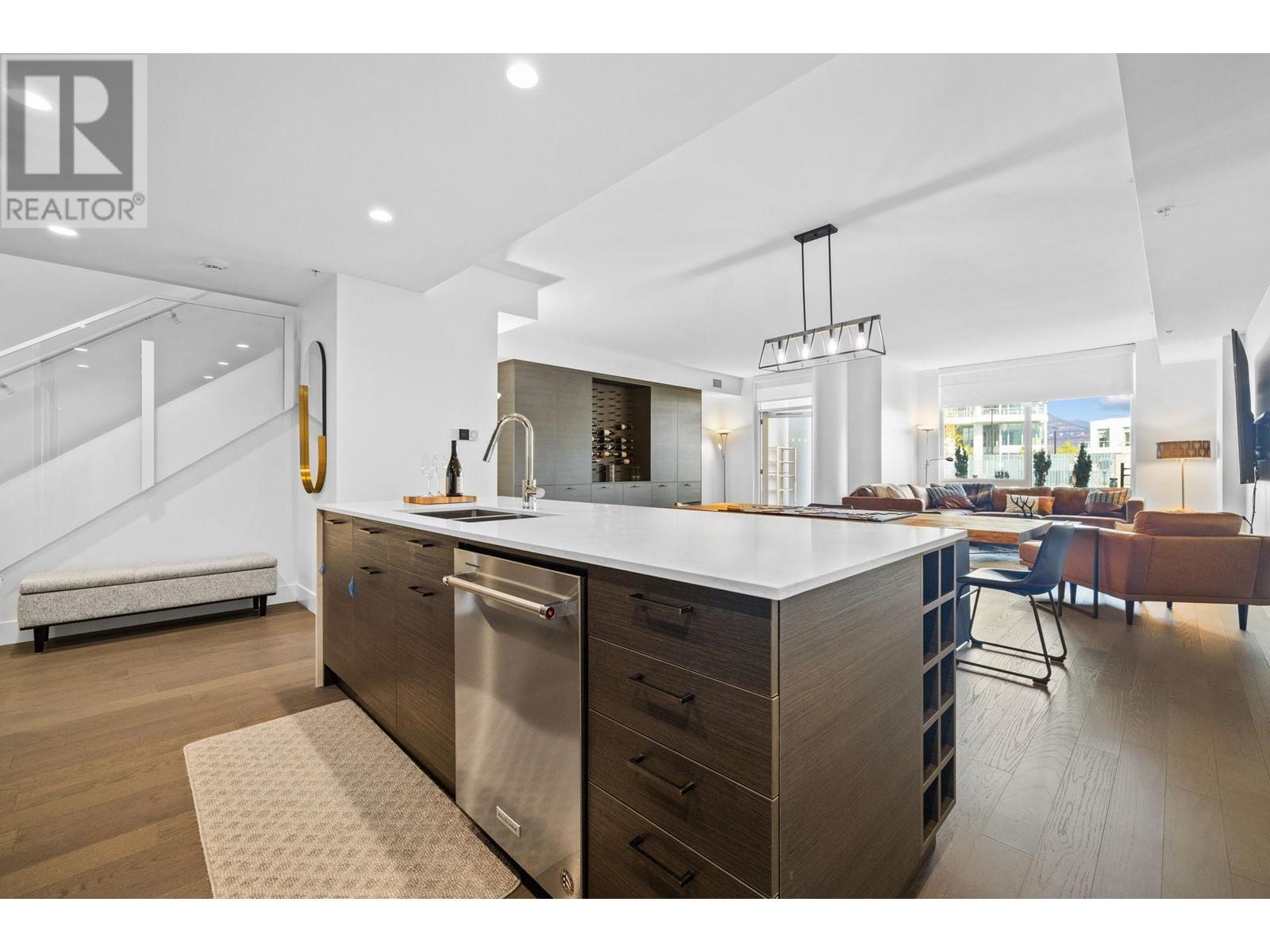 Property at 1191 Sunset Drive Unit# 401 image 3