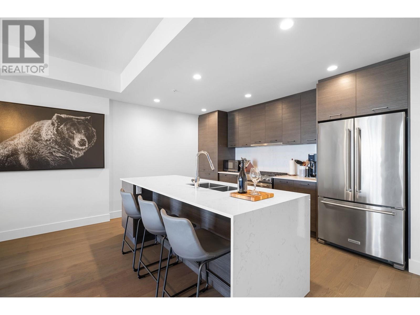 Property at 1191 Sunset Drive Unit# 401 image 4