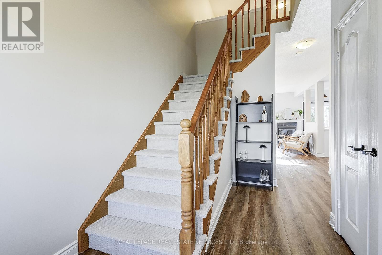 Property at 3 - 232 STONEHENGE DRIVE image 4