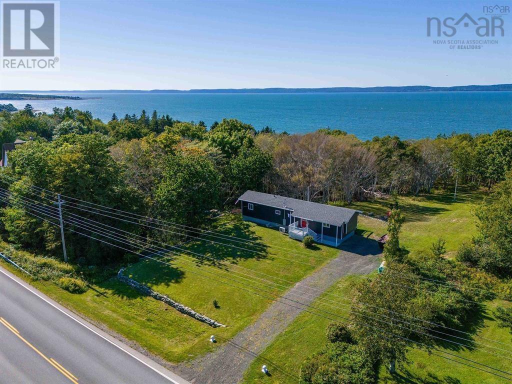 7093 Highway 101, Plympton, Nova Scotia  B0W 2R0 - Photo 2 - 202506298