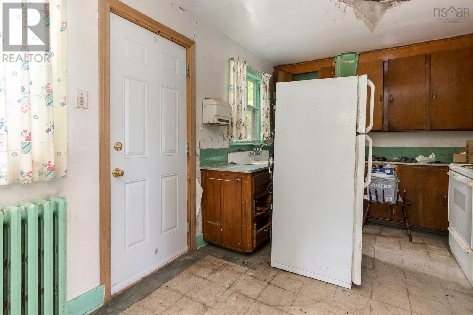 303 St. Margaret's Bay Road, Halifax, Nova Scotia  B3N 1J8 - Photo 11 - 202506301