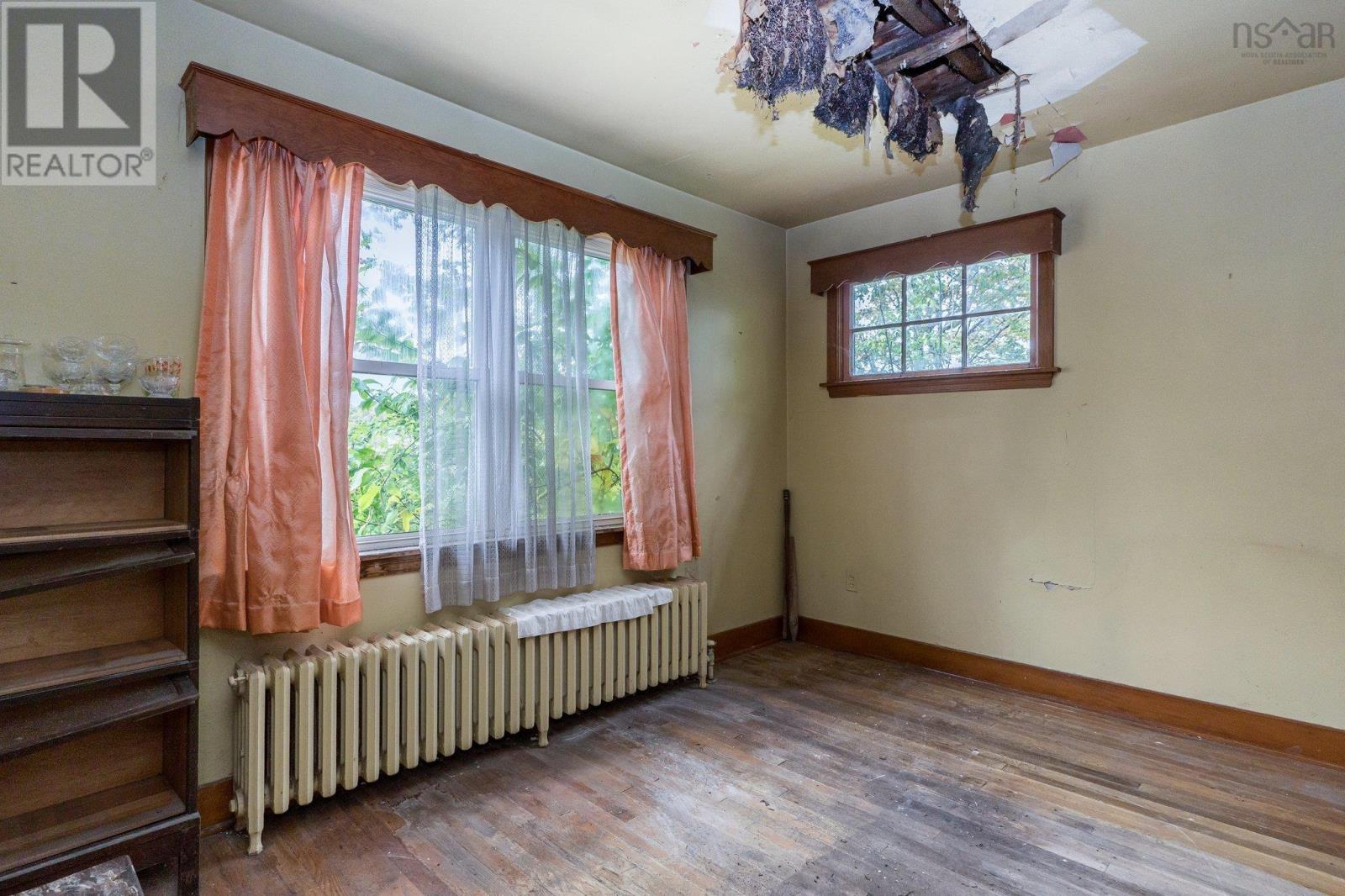 303 St. Margaret's Bay Road, Halifax, Nova Scotia  B3N 1J8 - Photo 4 - 202506301