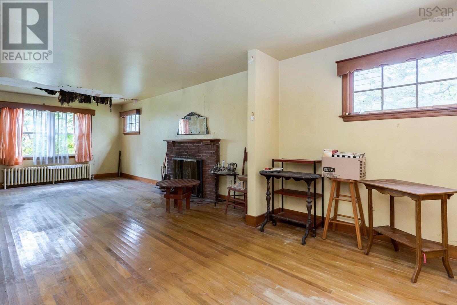 303 St. Margaret's Bay Road, Halifax, Nova Scotia  B3N 1J8 - Photo 6 - 202506301