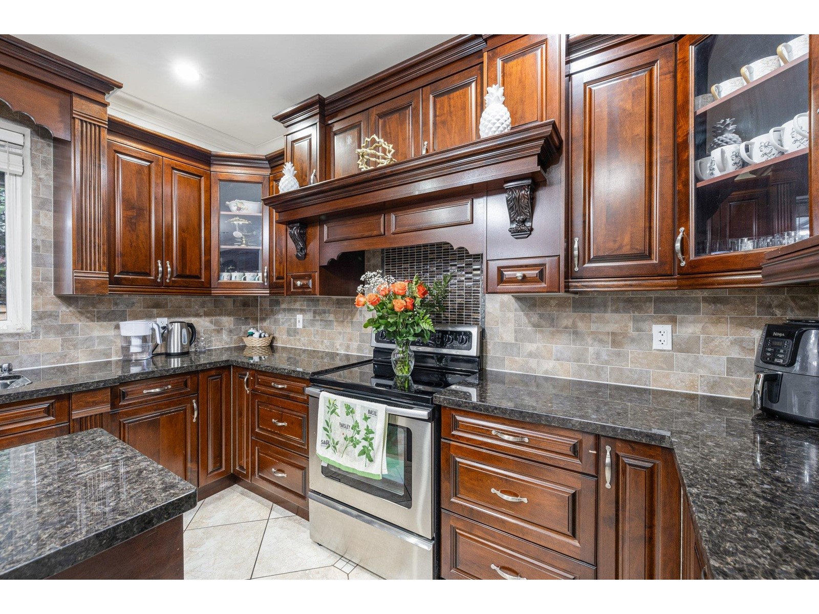 6250 142b Street, Surrey, British Columbia  V3X 0B7 - Photo 10 - R2983404