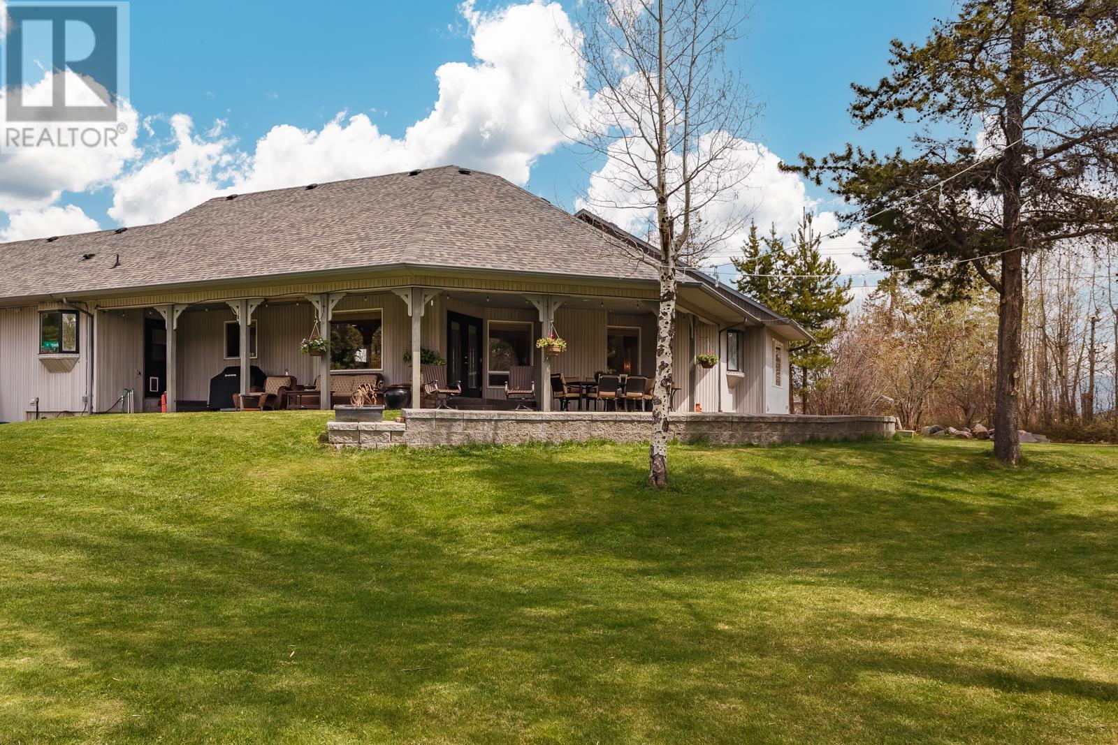 Property at 3330 McKellar Road image 3