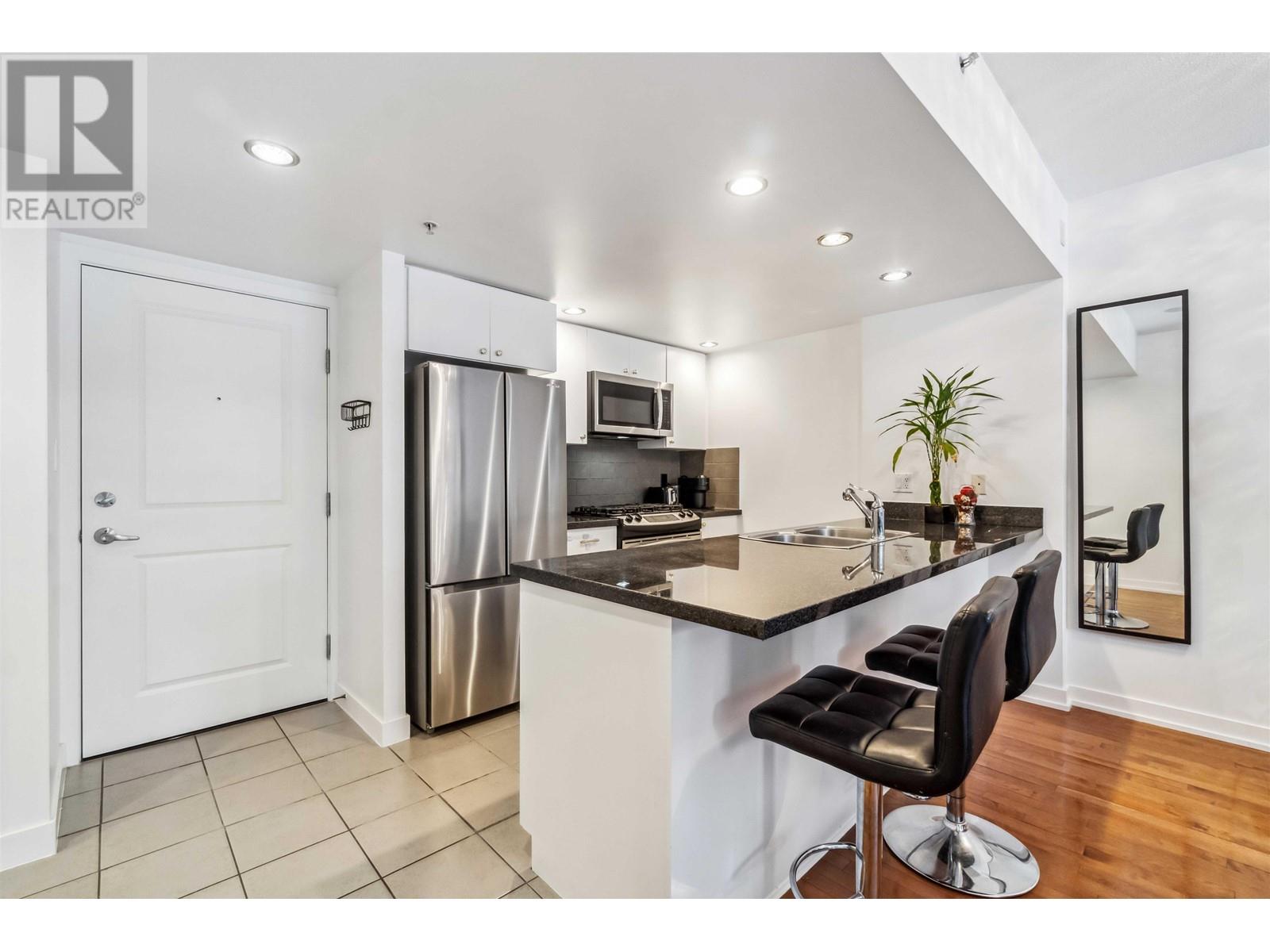 205 9188 Hemlock Drive, Richmond, British Columbia  V6Y 4J7 - Photo 2 - R2983523