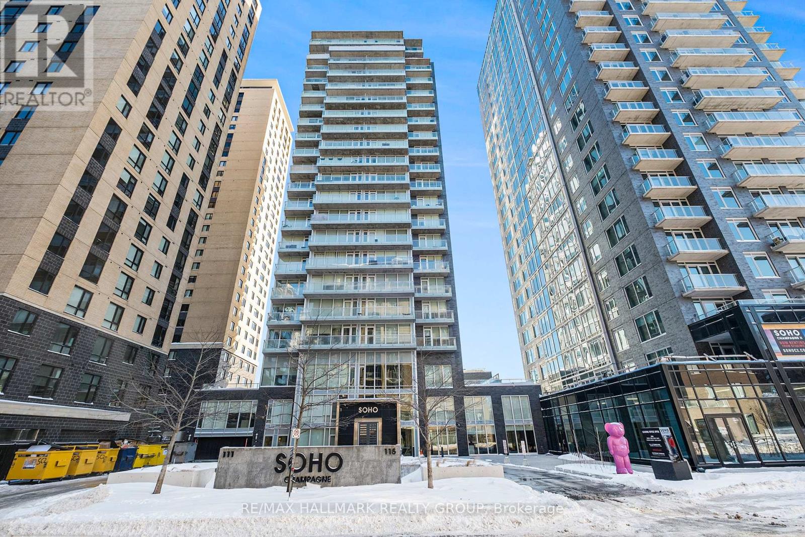 Property at 1111 - 111 CHAMPAGNE AVENUE S image 1