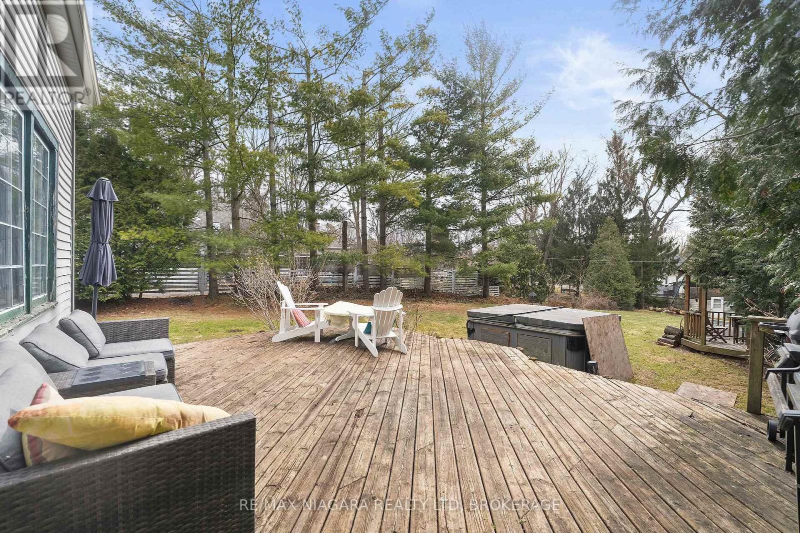 772 Canboro Road, Pelham, Ontario  L0S 1C0 - Photo 24 - X12051705