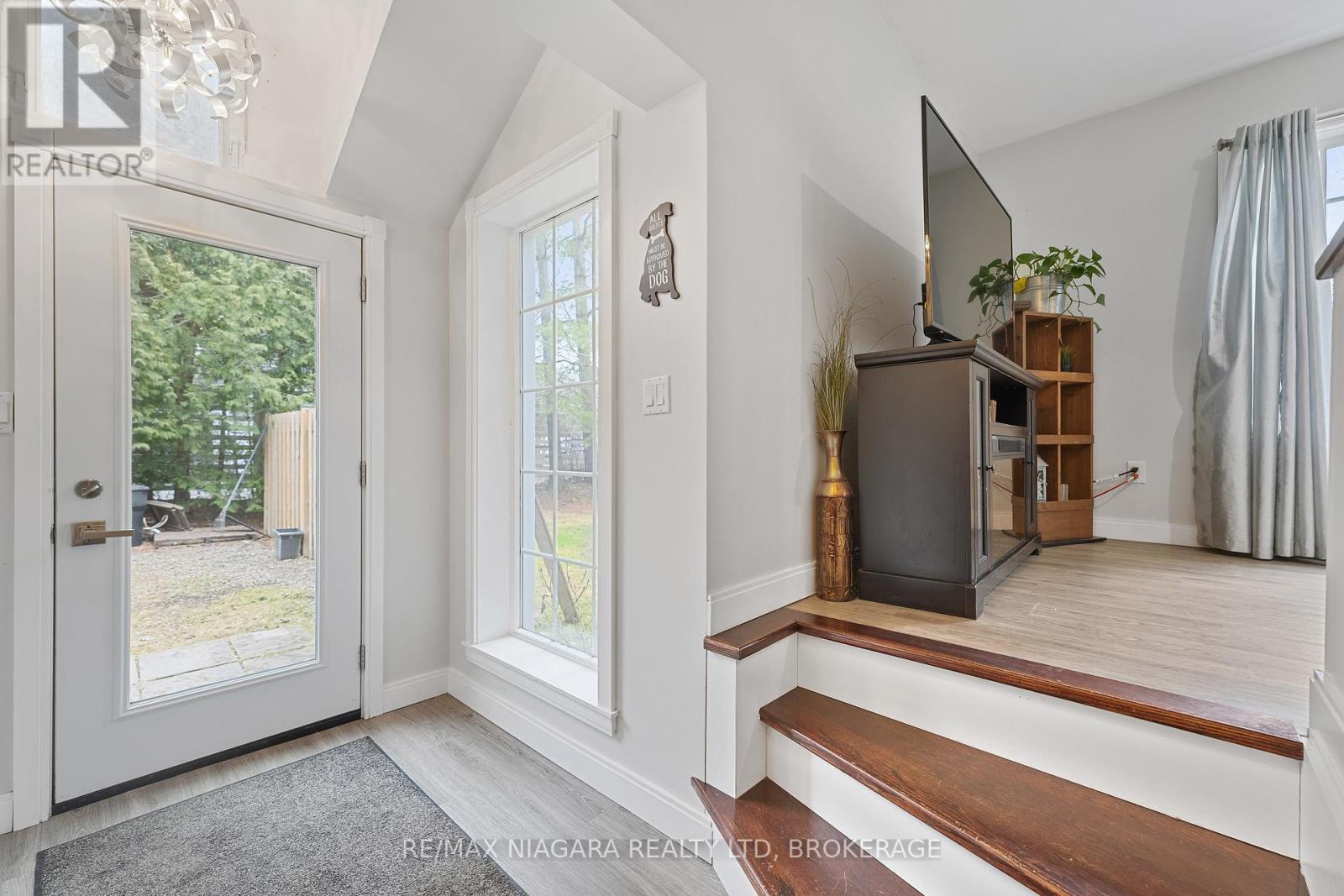 Property at 772 CANBORO ROAD image 3