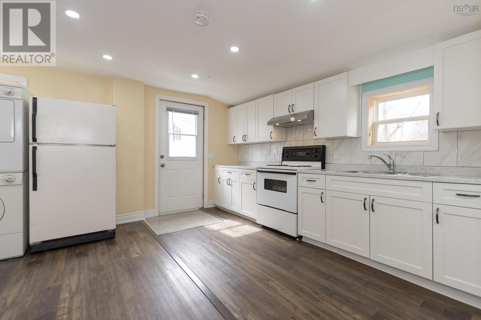 151 Herrett Road, Springhill, Nova Scotia  B0M 1X0 - Photo 5 - 202506308